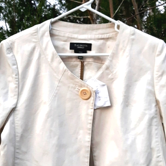 New Talbots Blazer Short Jacket Size 12 - Picture 8 of 8